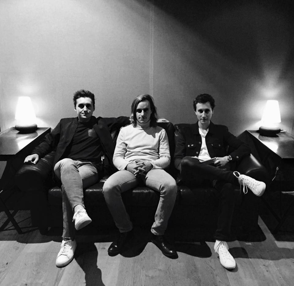 SpaceAlligators's tweet photo. LILLE ! On est de retour à la maison samedi soir à @LaRumeur aux côtés de Low Bats pour notre dernier concert Lillois avant quelques temps! https://t.co/B7Kkk5IT7K