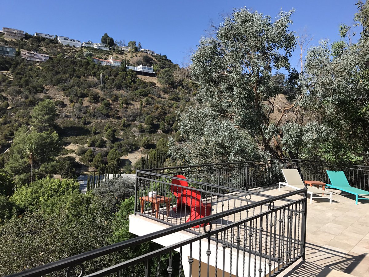dereksteez's tweet photo. Huge thanks to @SourPatchKids for letting us have their house while recording our new album ๐ฌ๐ด #hollywoodpatch #patchhouse https://t.co/K34UzwmBvN