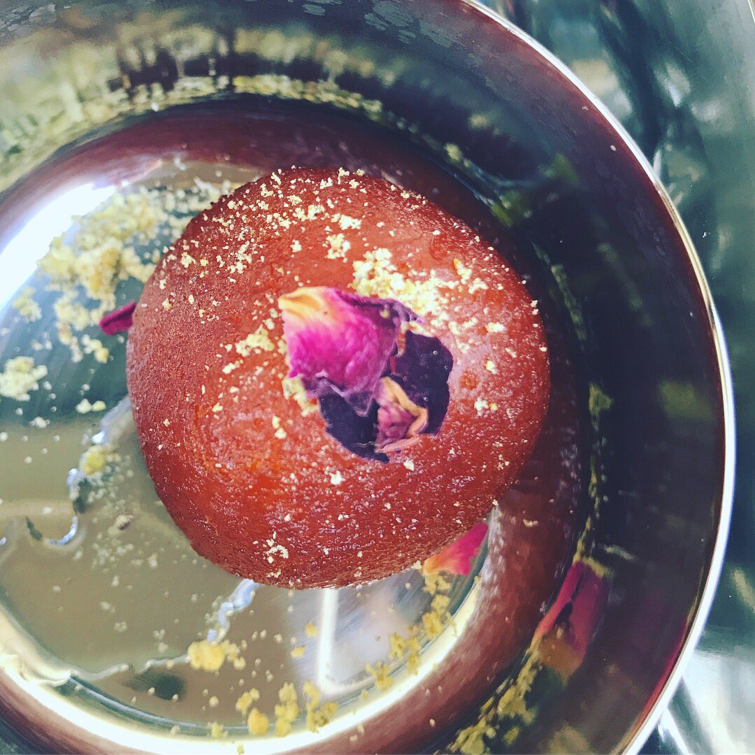 lil_mustardseed's tweet photo. #diwali cravings ✨ https://t.co/KfMEeJGffH
