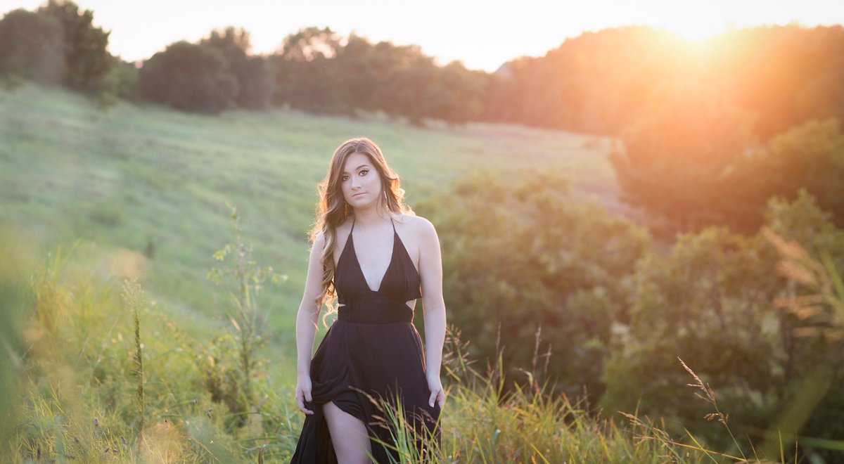 1VintageCouture's tweet photo. Letβs say happy 18th birthday to this gorgeous beauty!β¨ππ #sunset #Txsenior
#seniorstyleguide #seniorinspire #seniorignite
#modersenior https://t.co/ISxU3FETbR