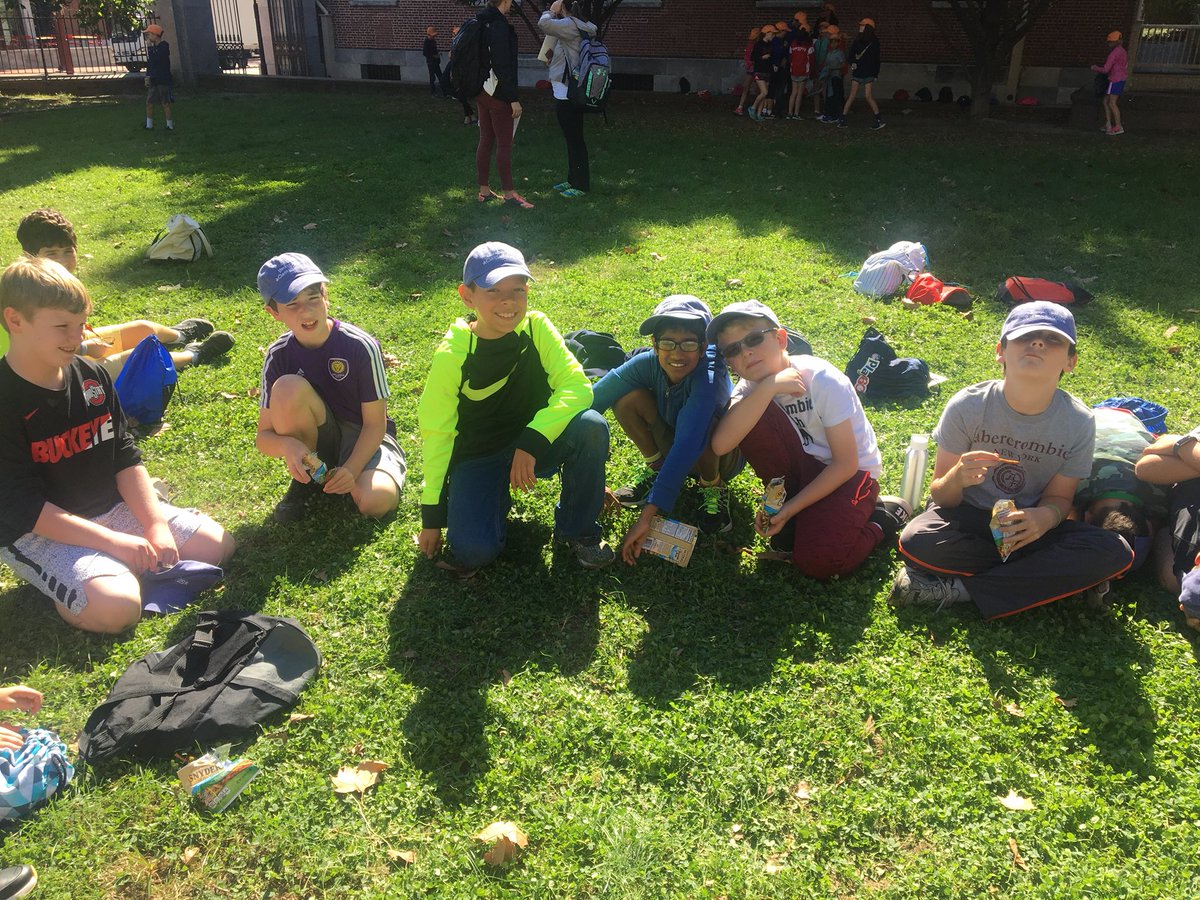 bxvsciencegirl's tweet photo. Beautiful day for lunch in the park followed by some football and relaxation.
#thisisthelife
@BXVES_principal 
@ms_deljuidice https://t.co/4hhGrDkWOJ