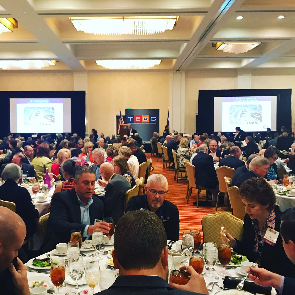 Insyteful1's tweet photo. Meeting tons of great folks at TEDC! Looking forward to the afternoon sessions to learn more! #econdev #tedc #insyteful https://t.co/Z8SfX1kGyi