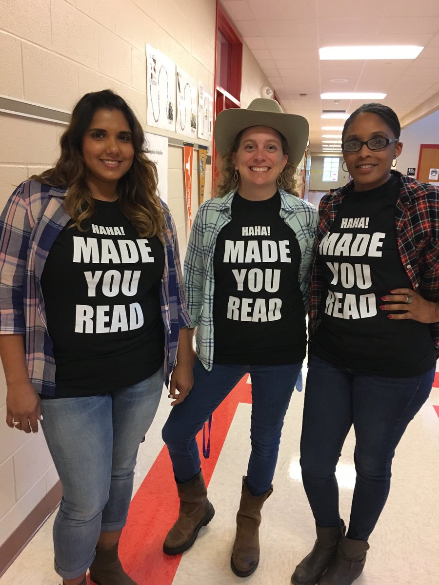 GTlanguagearts's tweet photo. The reading coaches are ready for literacy night! @sbmeyer2 #aisdreads https://t.co/jGQnDCNMgJ
