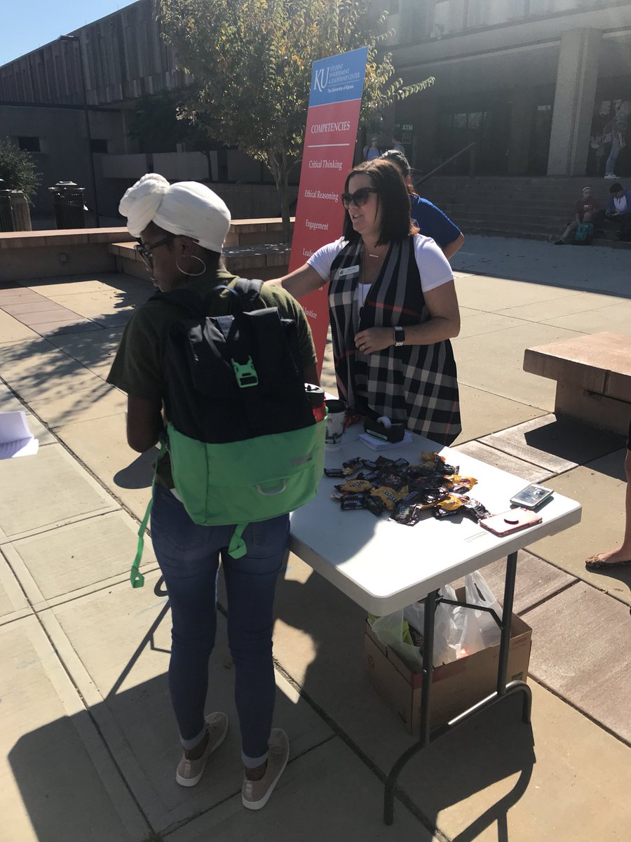 DariusJones06's tweet photo. Come check @KU_SILC on Wescoe Beach today! We got candy and info about #Veterans5K and #TrunkOrTreat ! #MakingLearningPossible https://t.co/ReTpRvur8A