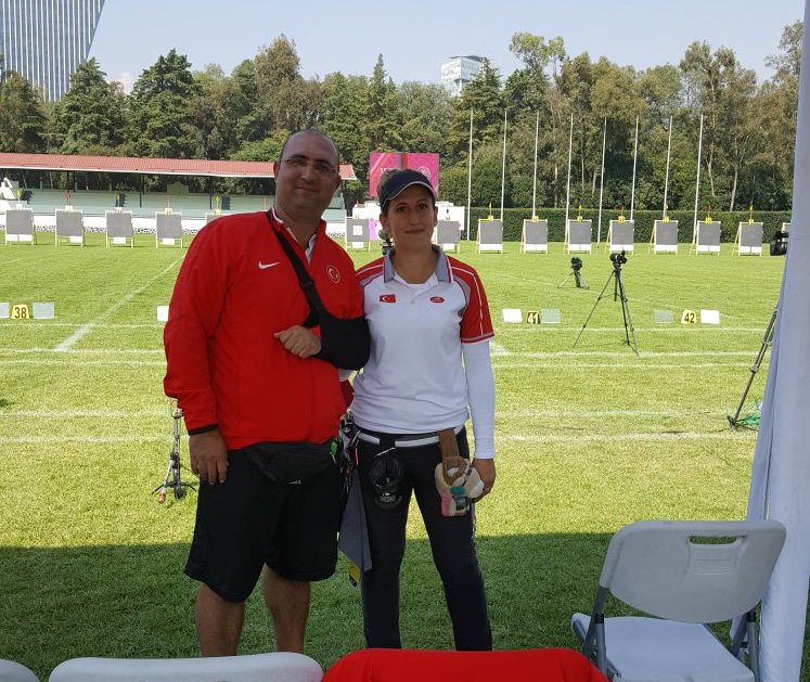 ArcheryTR's tweet photo. Dünya Şampiyonasında Yeşim'den Final: https://t.co/xQ9iN9Q9Pc #archery #awc2017 🏹🇹🇷🇹🇷 https://t.co/D6X1k25q4J