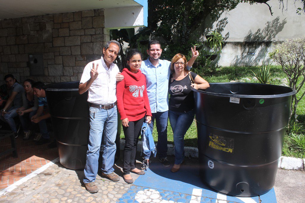 FunfamiliaGBT's tweet photo. Somos una gestión que llega a miles de familias en todos los rincones del Táchira #ANCJuramentoDePaz https://t.co/sVjLfInlVf