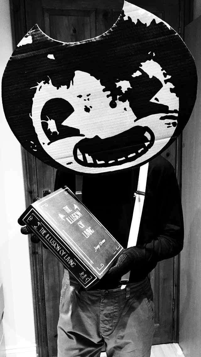 ToyConsultant's tweet photo. .@themeatly, I have finished my costume for Halloween... 
...Sammy Lawrence from @BATIMgame Chapter 2!
#Bendy_and_the_ink_machine https://t.co/LOWzy0EJpn