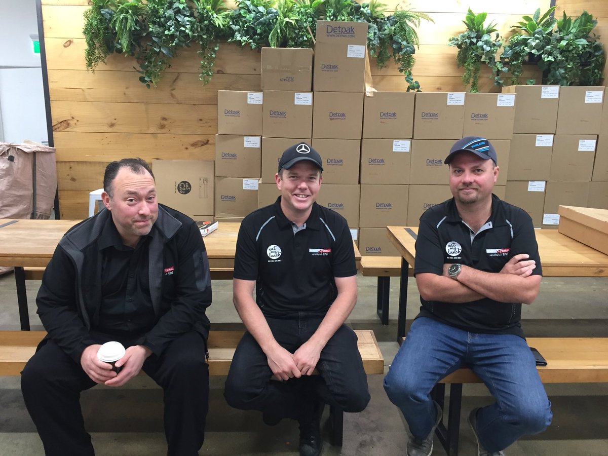 Burns_Ferrall's tweet photo. @EatmylunchNz @RATIONAL_AG #whatwedoat6am #feedingkiwikids #happyfriday https://t.co/OhsysPiQYE