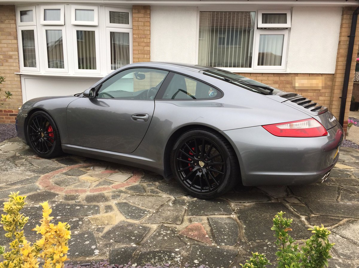 Vseast's tweet photo. Plenty happening this week so far. Just Friday left then a well earned weekend off. @pvdapproved #valeting #detailing #valetsoutheast https://t.co/Bct1xemEWO