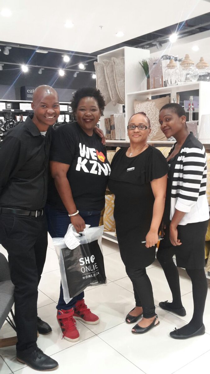 THANDOLWETHU_DJ's tweet photo. Fun, shopping, laughs and savings galore thanks to @TFGZA #TFGRewards
@ecr9495 #eastcoasturban https://t.co/cyhzsgkl5c