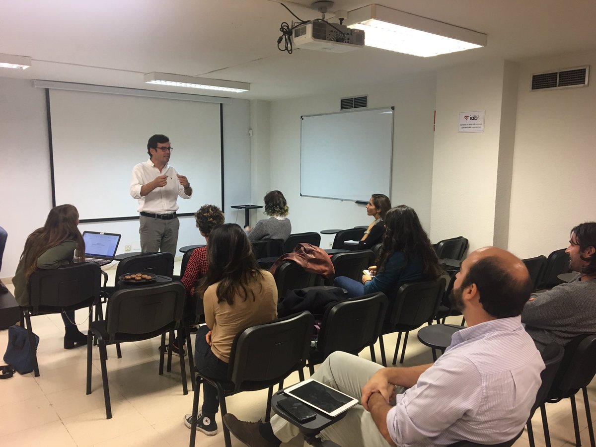 IAB_Spain's tweet photo. Hoy comenzamos una nueva edición del #IABMaster con la presentación a cargo de nuestro director @ALRioboo https://t.co/KPzApli5UG