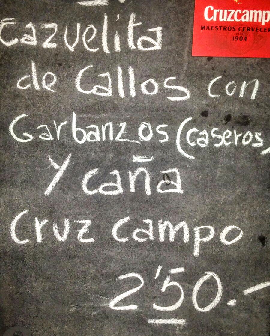 LaRedicha's tweet photo. Cazuelita Callos con garbanzos+Caña Cruzcampo=2'5€ #lavapies #Tapapies #madrid #cañas #cerveza #tapas #callos #garbanzos #cruzcampo #Redicha https://t.co/MK02a5e4NC
