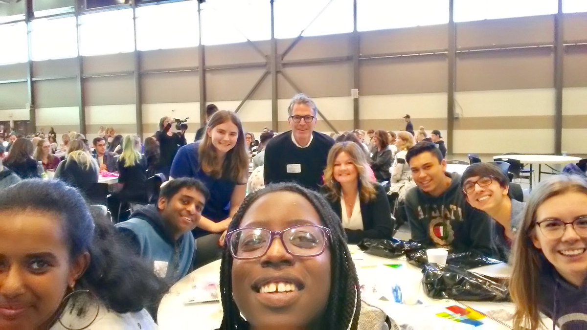 Michelle0102197's tweet photo. #YouthLeadersYYC @CMHAYouthSMART @StMarysHS_ccsd https://t.co/ToqRyoLuqw