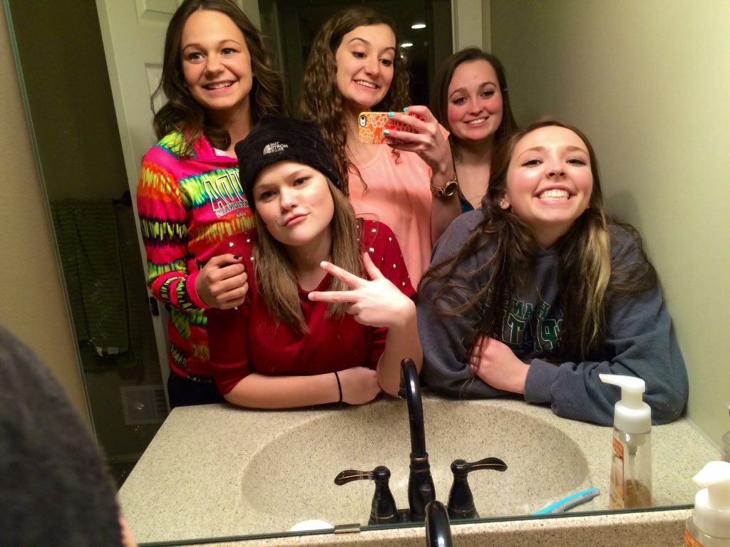 emmavandeberg's tweet image. @morgan_lodico @hallste01