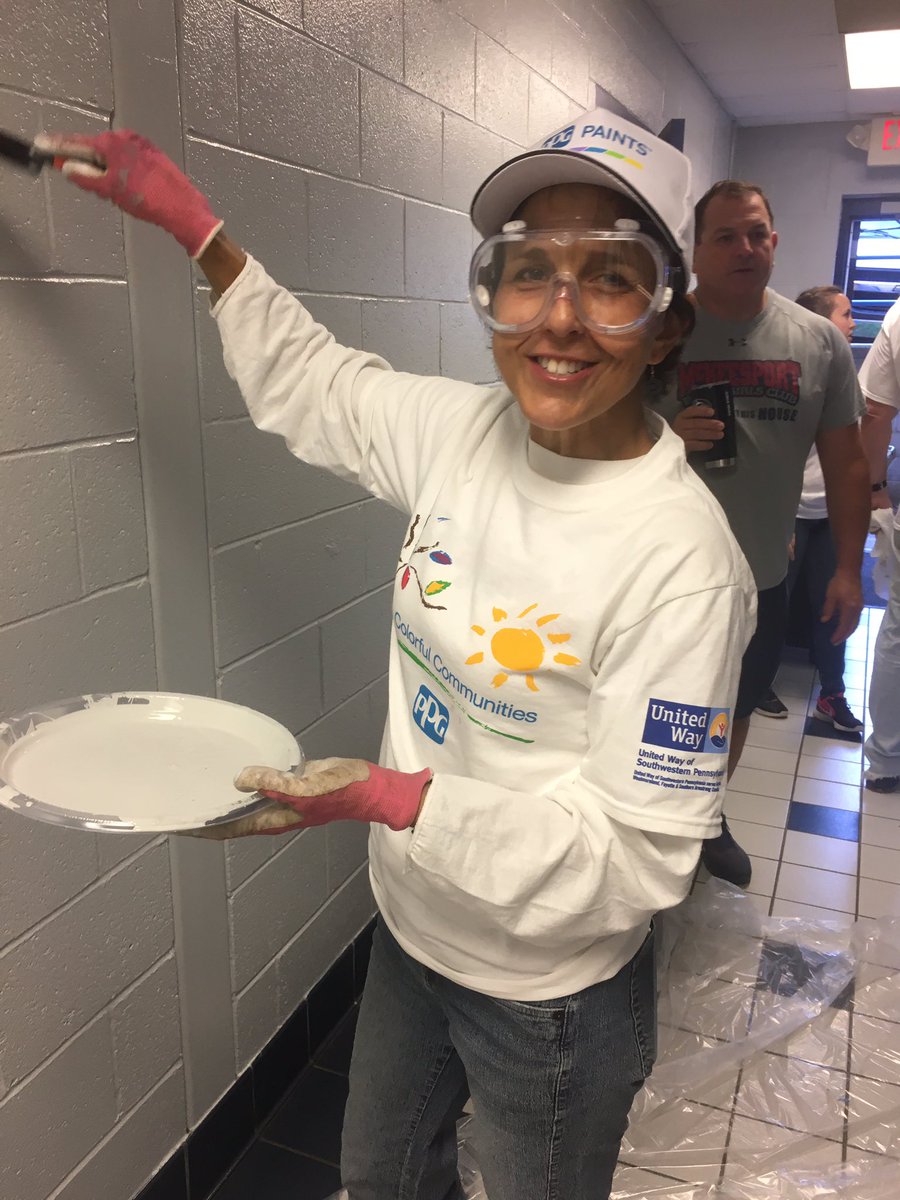 PPG's tweet photo. A #ColorfulDayofCaring at @bgcwpa in McKeesport PA! We think the kids are going to love it! @unitedwaySWPA @BOOMConcepts https://t.co/zlw5diOCH1