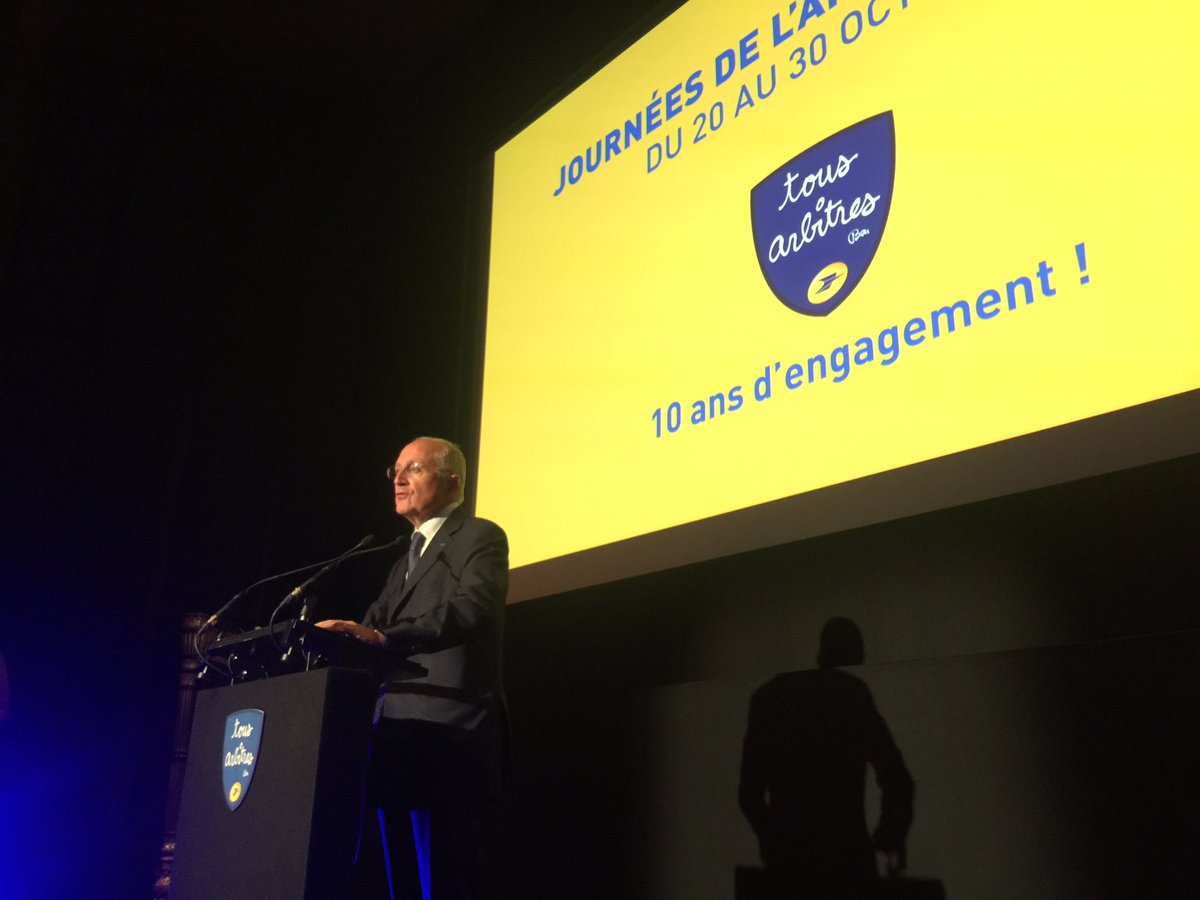 Ouverture de la soirée anniversaire des 10emes journées de l'arbitrage par P. Wahl en présence de <a href="/FlesselLaura/">Laura Flessel</a> #jna2017