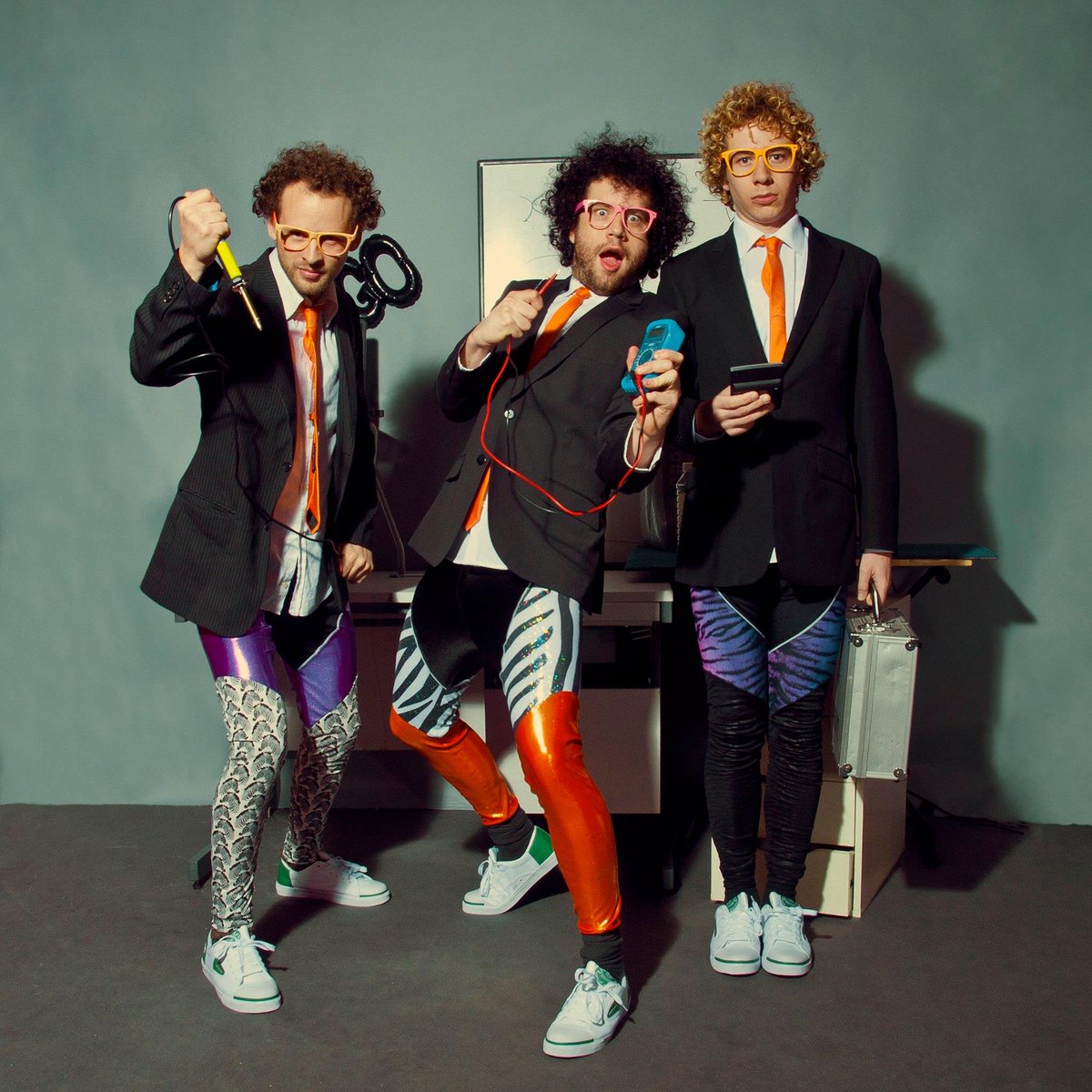 Pretty mental night here yesterday premiering a new <a href="/thecoolness/">The Coolness</a> video #chickenleggirl #livemusic #kentishtownpub ow.ly/UyCm30fZACX