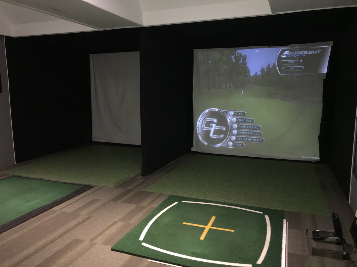 olgcproshop's tweet photo. Our studio @BoltonOldLinks equipped with Gc2 Launch Monitor and Simulator, fabulous selection of courses available to play. #olgc https://t.co/LU6r5cuzPa