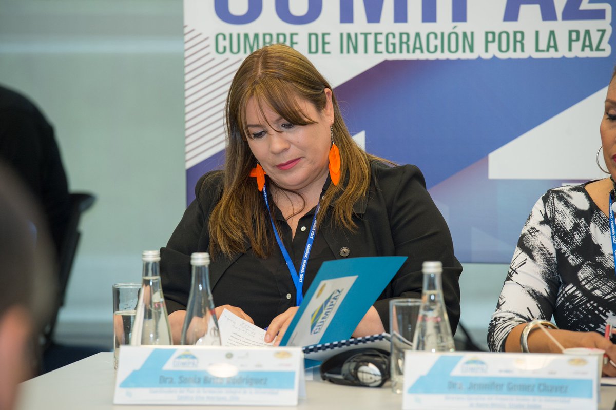 embajadaporpaz's tweet image. Sonia Rodriguez: Creo que hemos deshumanizado la educación. Si no incorporamos el componente ético los resultados son catastróficos #CUMIPAZ