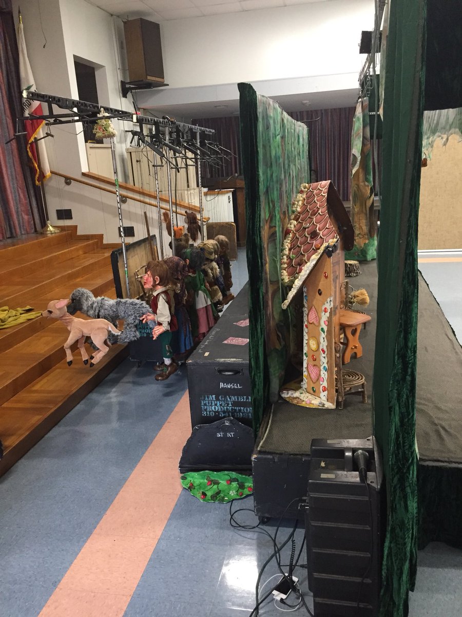 johnchambers's tweet photo. Performing Hansel and Gretel with Aubree at Valentine Elementary #jimgamblepuppets #hanselandgretel https://t.co/DlO7VIchA7