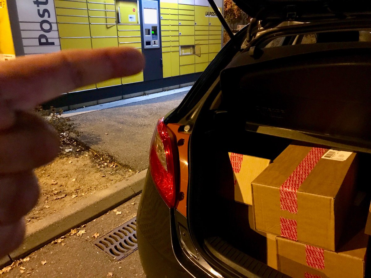 enyx7's tweet photo. @QoQa_ch on en parle de mon addiQtion? Plus je joue plus mon compte bancaire vire au rose c’est normal doc? 😂 #ScanChallenge #QoQa #MyPost24 https://t.co/bnfZqkcu0n