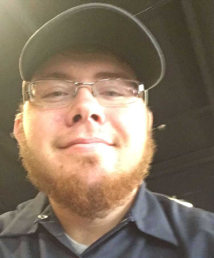 ejweyer99's tweet photo. tell me they don’t look alike https://t.co/7TNXmJptBE