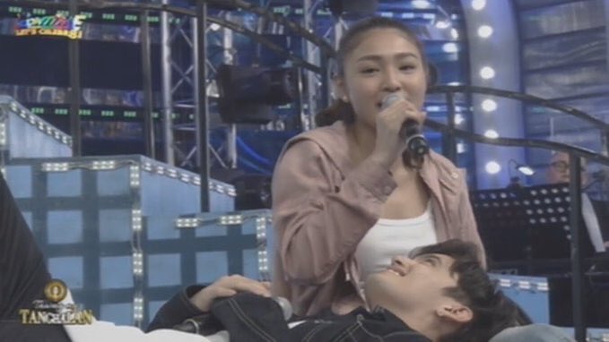 TeamTenementUno's tweet photo. Thursday was a good day, yeah? 😍😍😍
(cttos)

Don't forget to vote! 👉🏼https://t.co/L7w0MVu0gX

WinMTVEMA JamesReid
#MagpasikatKaryLLeJhong https://t.co/cposQyK86f
