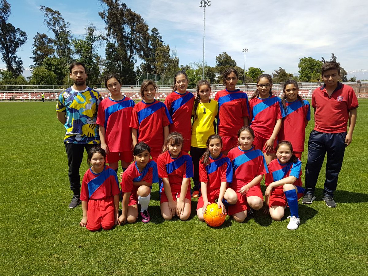 acle_cormun's tweet photo. Fútbol Categoría Judemu, Colegio España (Rancagua) vs Nuestra Señora de Loreto (Coltauco) @alcaldesoto @munirancagua https://t.co/NPjxD8Fhqk