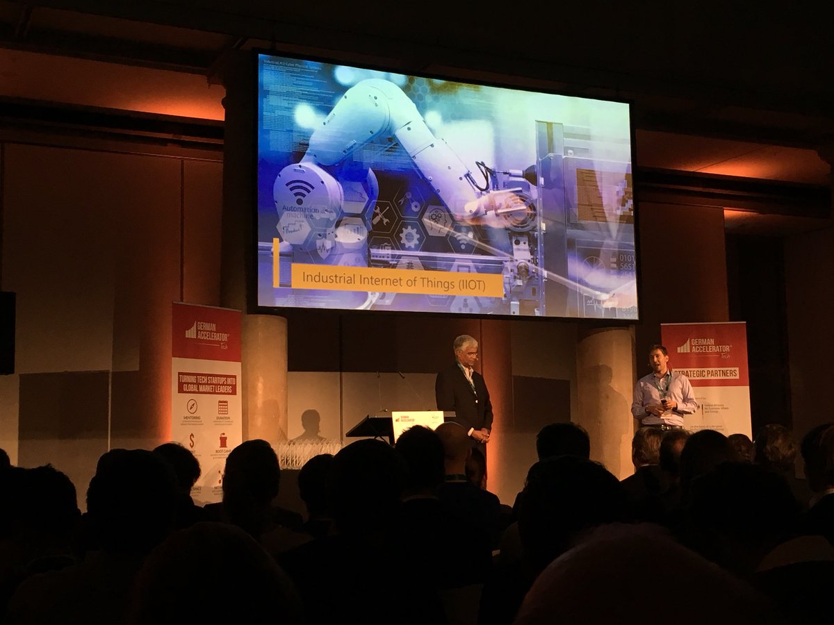 alex_kiltz's tweet photo. @GAccelerator Celebrating #Innovation event in #Munich! Looking forward to the #startup #pitches! #UVCpartners https://t.co/QjEIMjnDJz