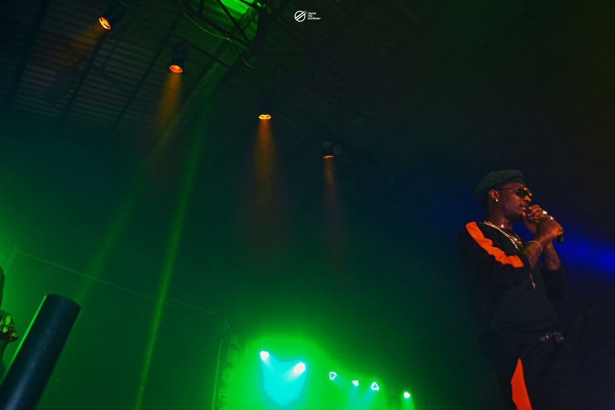 Thalitht's tweet photo. #wizlion #kalakuta @FelabrationNG #Felabration2017 @wizkidayo mo' blessings champ 💪💪💪 #thalithshotit #ttgmontage #thisisthalith #ttg #wizkid https://t.co/8PAJMWBZAm