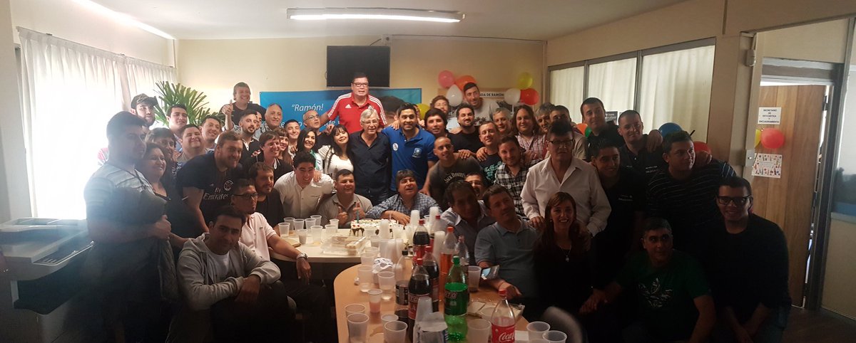 Feliz cumpleaños <a href="/aldecoto/">alberto aldeco</a>  de parte del #EquipoDeRamon que tengas muy buen dia!!
@RamonMuerzaSEC <a href="/SubOrganizacion/">jose medina</a>