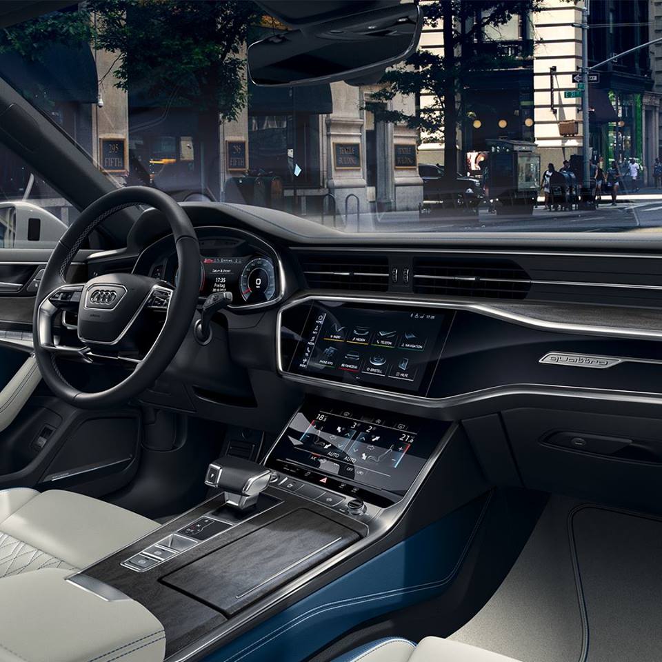 AudiBENL's tweet photo. Vier ringen. Een unieke verschijning. De nieuwe Audi A7 Sportback. #AudiA7 https://t.co/d7IcH1e5AF