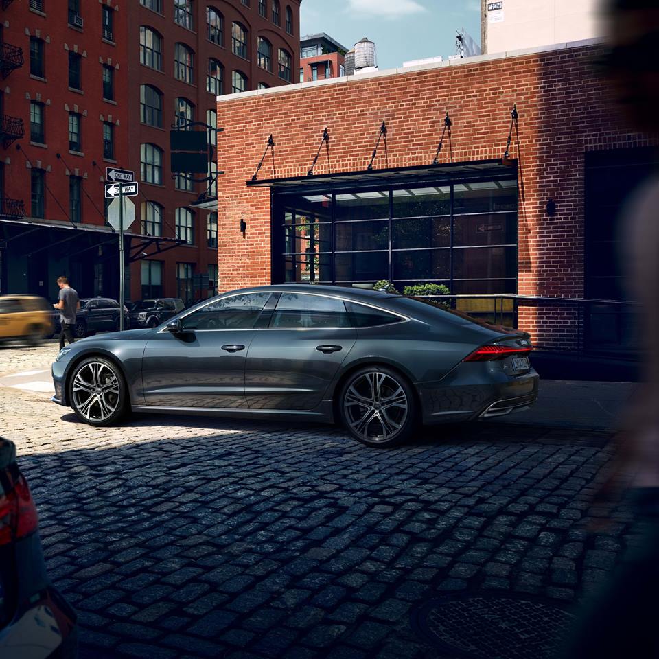 AudiBENL's tweet photo. Vier ringen. Een unieke verschijning. De nieuwe Audi A7 Sportback. #AudiA7 https://t.co/d7IcH1e5AF