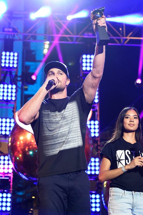 #tbt To when #olicity won Ship of the Year, second year in a row! 😍 <a href="/CW_Arrow/">Arrow</a>