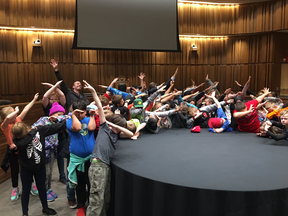 CamGuthrie's tweet photo. More fun with all the #Guelph schools coming through city hall for #LocalGovernmentMonth! @ugdsb @WellingtonCath https://t.co/pw3E9UdQm7