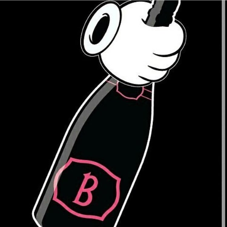 RickRoss's tweet photo. #blackbottles https://t.co/2bhik9Bwr0