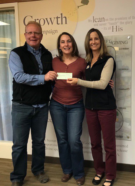 mfbpeoria's tweet photo. THANK YOU Entre Nous! We received a generous donation from this Peoria-area, philanthropic organization this week. https://t.co/MDNvHeBu6U