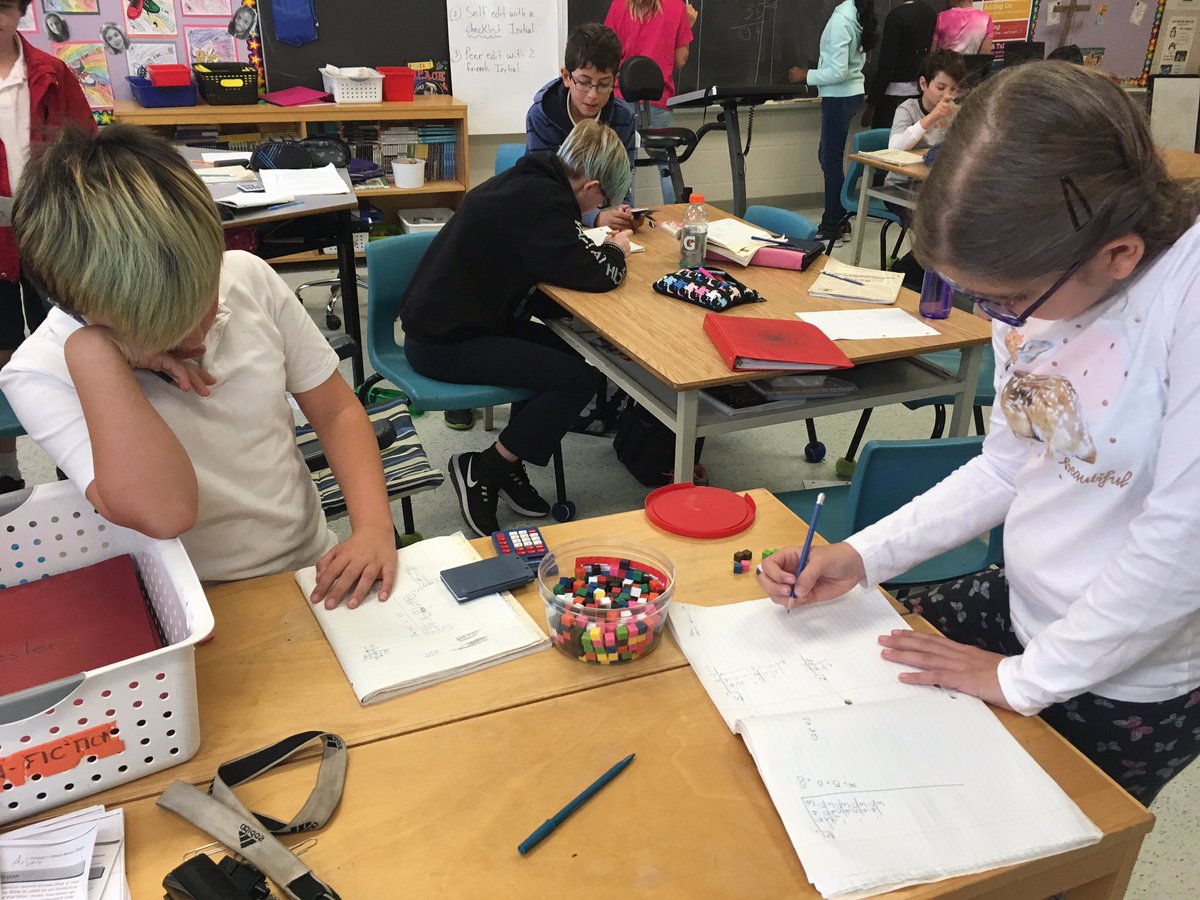 MrsRoss23's tweet photo. Independent practice in action today:) #partialquotient @ThomasMoreOCSB https://t.co/FZJnELTFjW
