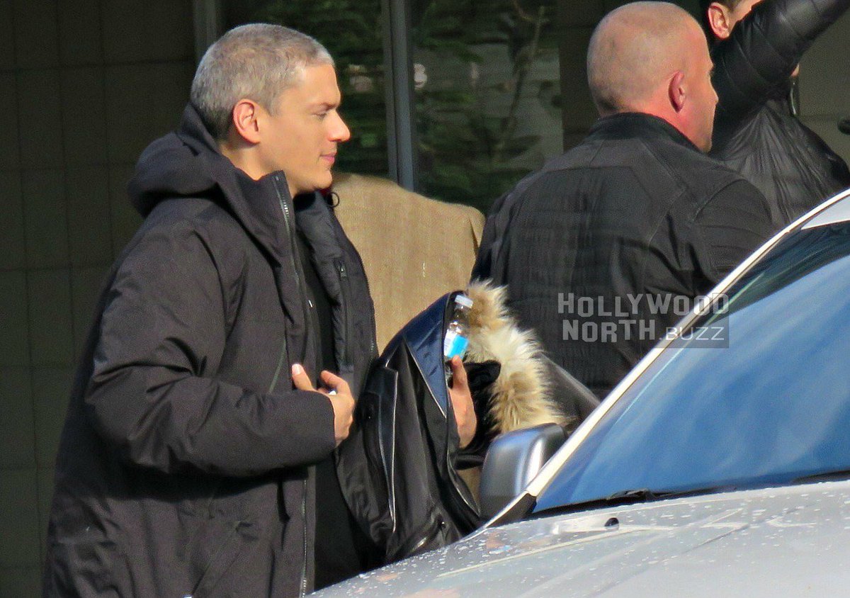 WentworthMFr's tweet photo. 📷 Autres photos de Wentworth Miller sur le tournage. [ #BTS 17/10/17 ] https://t.co/erIB0vr9IB