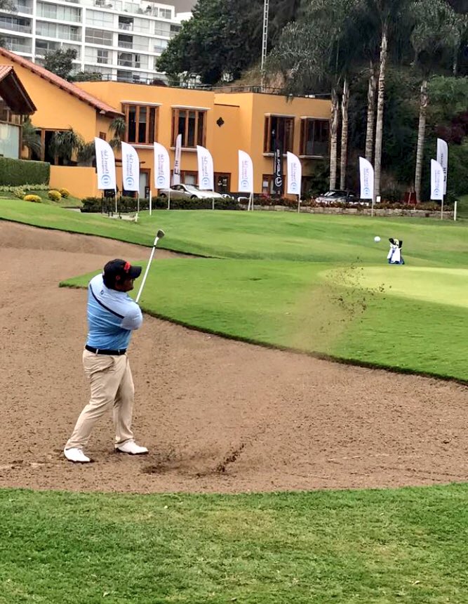 GOLFenACCION's tweet photo. #LosInkas GRAN comienzo para @JuanAlvarezGolf 🇺🇾en el Lexus Peru Open !! Magnifico 65 (-7) y líder parcial del Torneo #pgatourla 📸@jimenamarchan https://t.co/pdAq0fKUcU