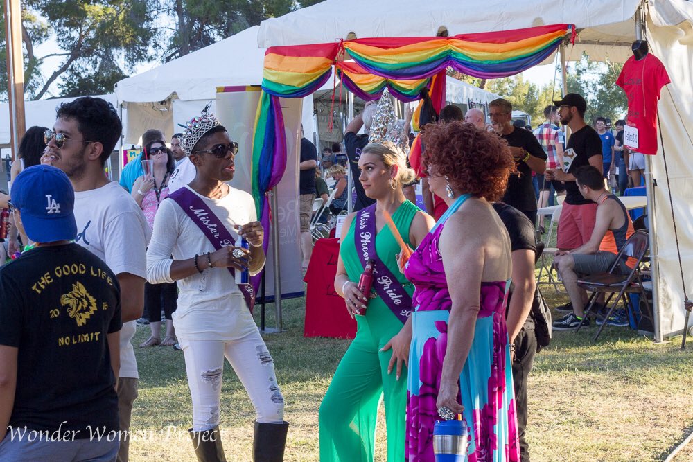 WonderWomenPro's tweet photo. Pictures from Pride in the Park.
#gaypride2017 #LGBTQ https://t.co/rezE00zkVE
