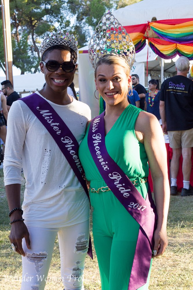 WonderWomenPro's tweet photo. Pictures from Pride in the Park.
#gaypride2017 #LGBTQ https://t.co/rezE00zkVE