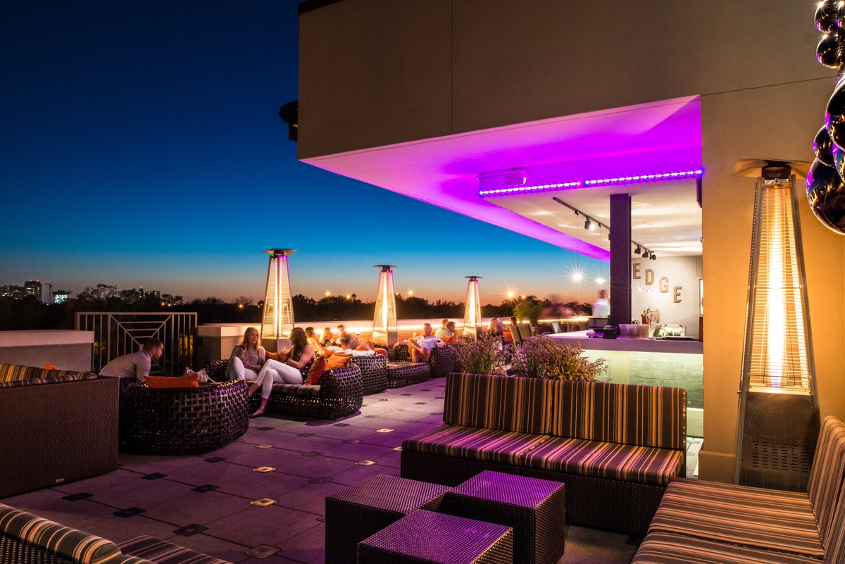 CoastBikes's tweet photo. To celebrate the new, cooler season weβre giving away a staycation @EpicureanHotel! >> https://t.co/ejFRs5Vxyx #FallInLoveWithBiking https://t.co/KCZURx3Iv3