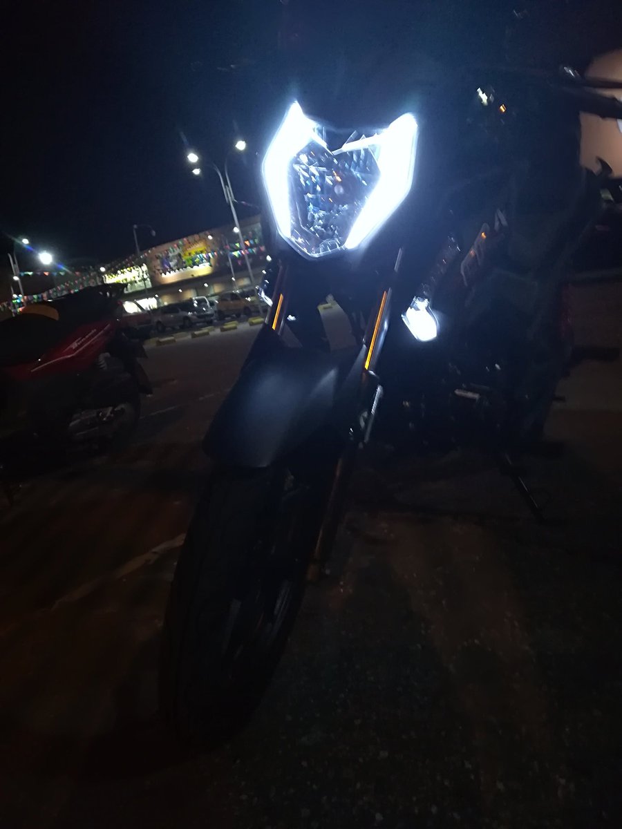 alonfive's tweet image. Nueva  amiga  ya me hacia falta