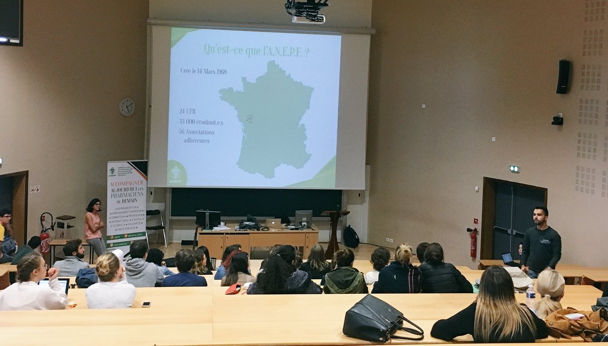 Jordan_challier's tweet photo. R3C, service sanitaire, entrée dans les études : présentation des réformes à #Poitiers ! À qui le tour ? @ABEPpharmadijon @Pharma_ANEPF https://t.co/b9S9xdmYmB