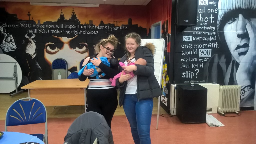 jennelsonKYM's tweet photo. Me Time #youngcares exploring some of the consequences of risk taking behaviour in tonight's session https://t.co/kP61bxOale