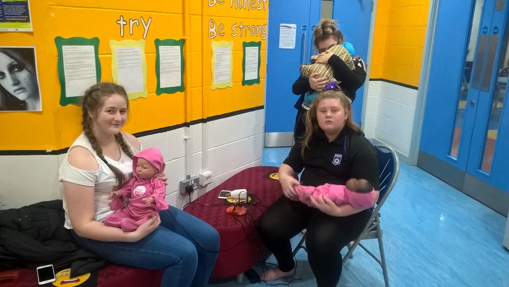 jennelsonKYM's tweet photo. Me Time #youngcares exploring some of the consequences of risk taking behaviour in tonight's session https://t.co/kP61bxOale