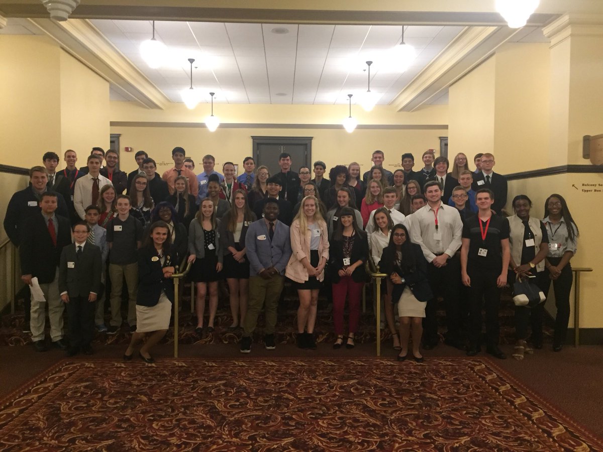 HUHS__FBLA's tweet photo. Having a blast with @wifblaregion6vp today showing #WIFBLA how to steal the moon, FBLA style at #WIFBLAFLL 🚀🌙 https://t.co/pHxdYQHivy