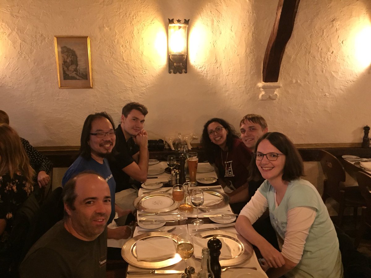 aalmiray's tweet photo. post #BaselOne17 dinner https://t.co/ACny5iLsxO