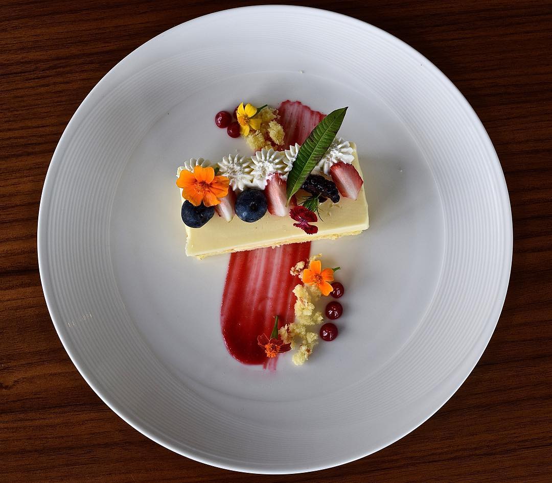Altiuspgh's tweet photo. Dessert is served at Altius. https://t.co/wGLMtEJnsr